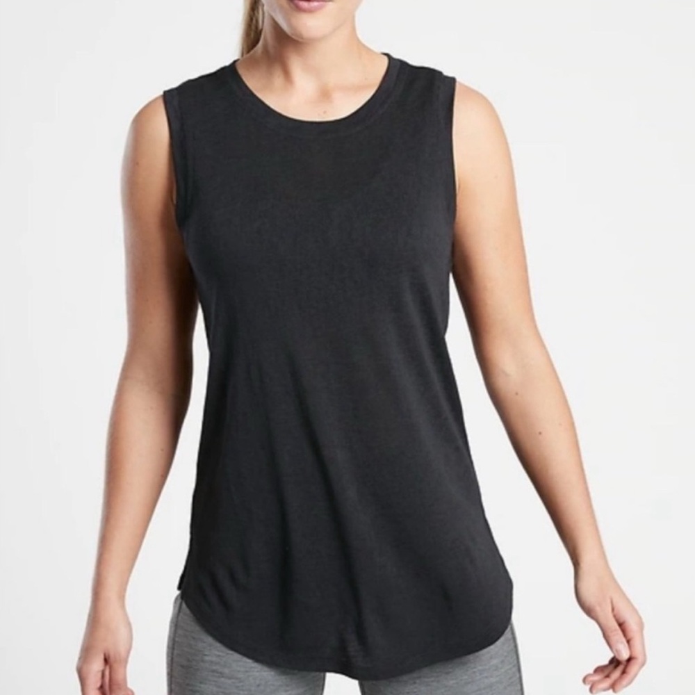 Athleta Breezy Tank in Black